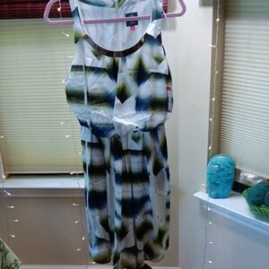 Vince Camuto Elegant White Dress